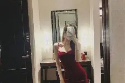 一天3大瓜！带着女儿偷腥、偷税漏税、滞留迪拜件件荒唐可笑